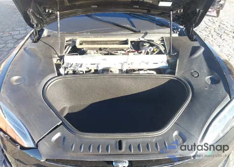 2023 Tesla Model S Plaid Tri Motor All-Wheel Drive z USA, uszkodzony, nr VIN 5YJSA1E60PF516394